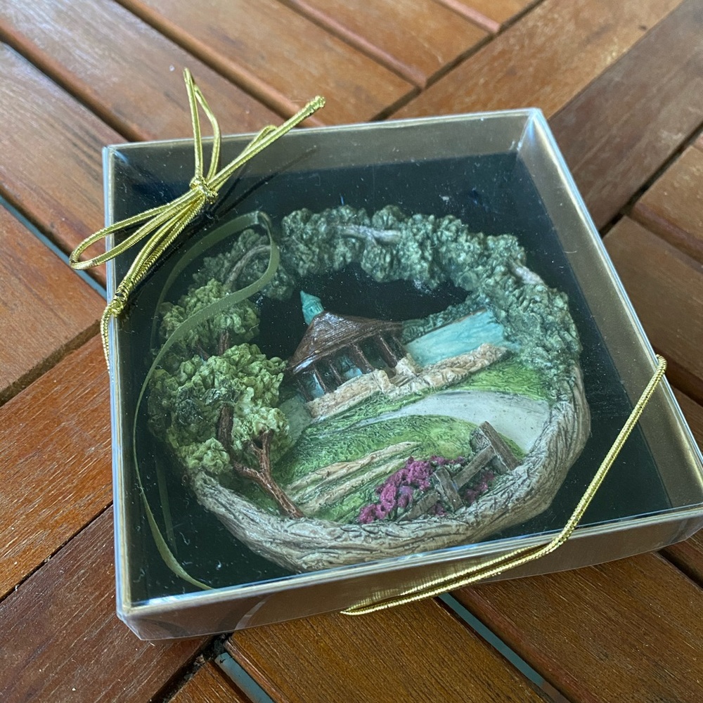 Manor Park Larchmont tree ornament NWT